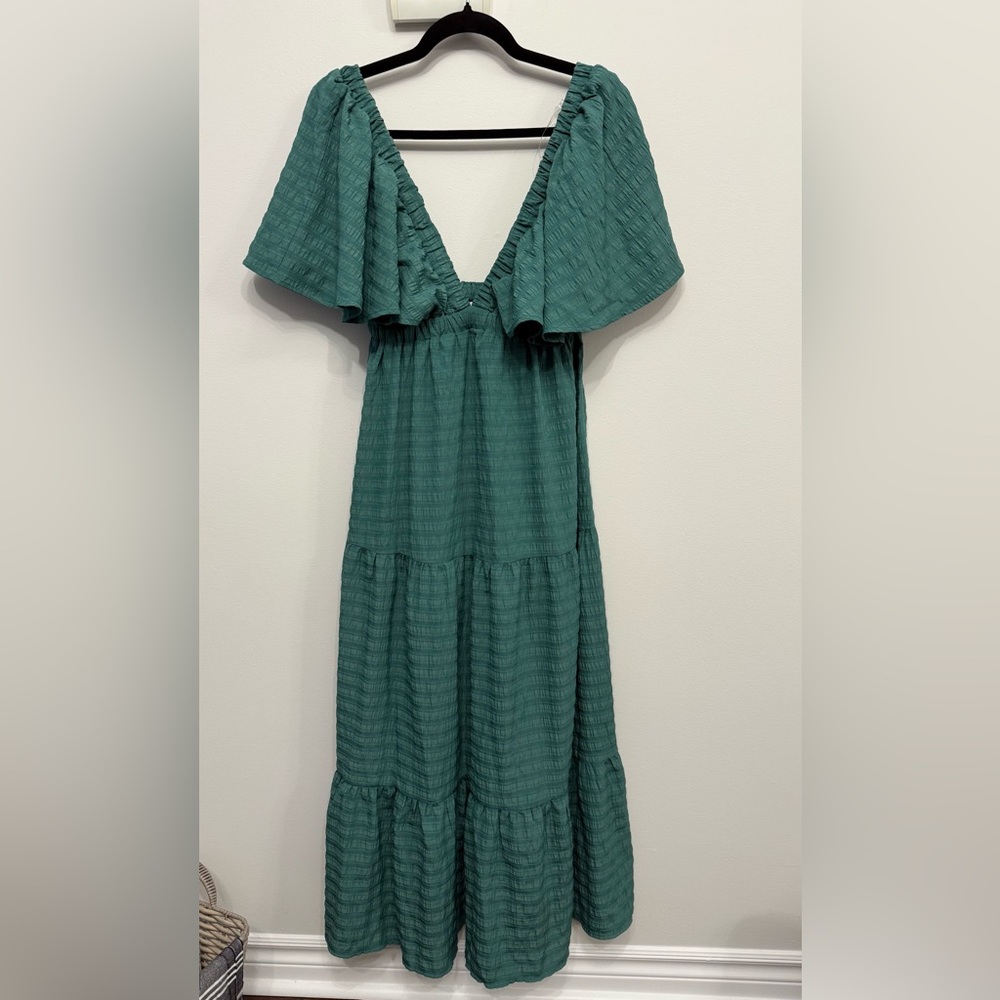 Green Maxi Dress with Ruffled Sleeves